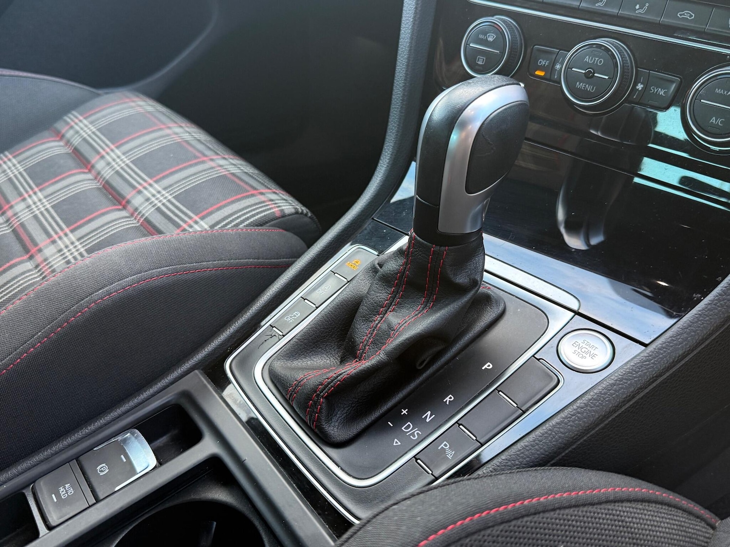 Used Volkswagen Golf 2019 for sale - 77074230: Photo 24