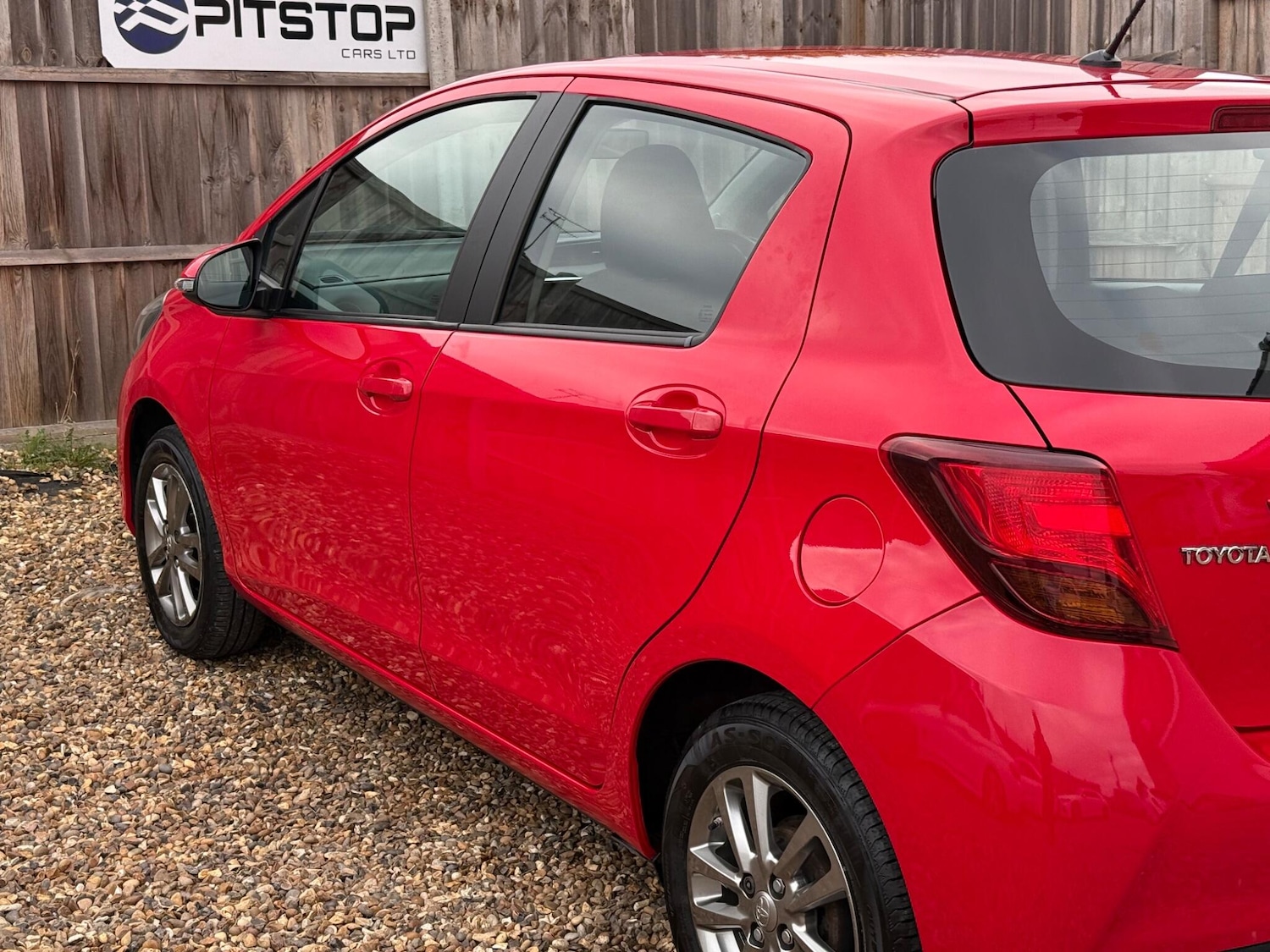 Used Toyota Yaris 2014 for sale - 76781126: Photo 12