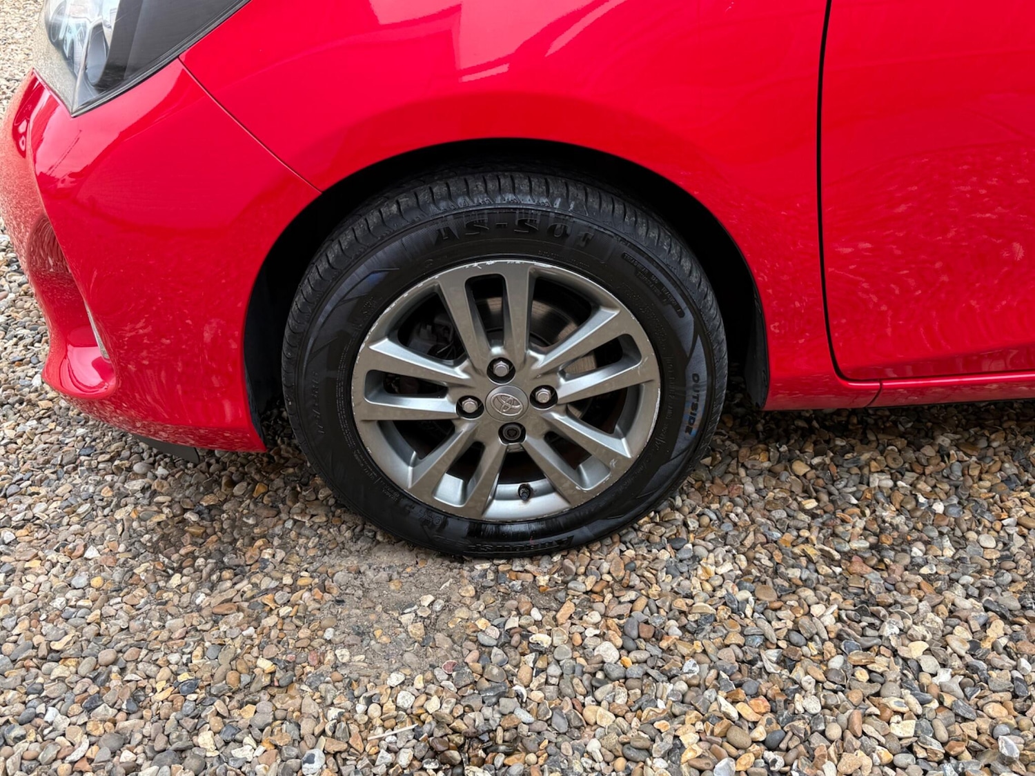 Used Toyota Yaris 2014 for sale - 76781126: Photo 14