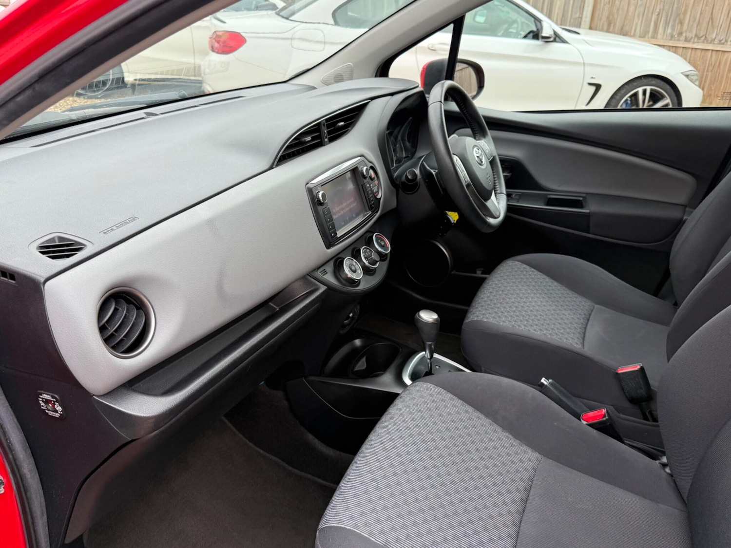 Used Toyota Yaris 2014 for sale - 76781126: Photo 18