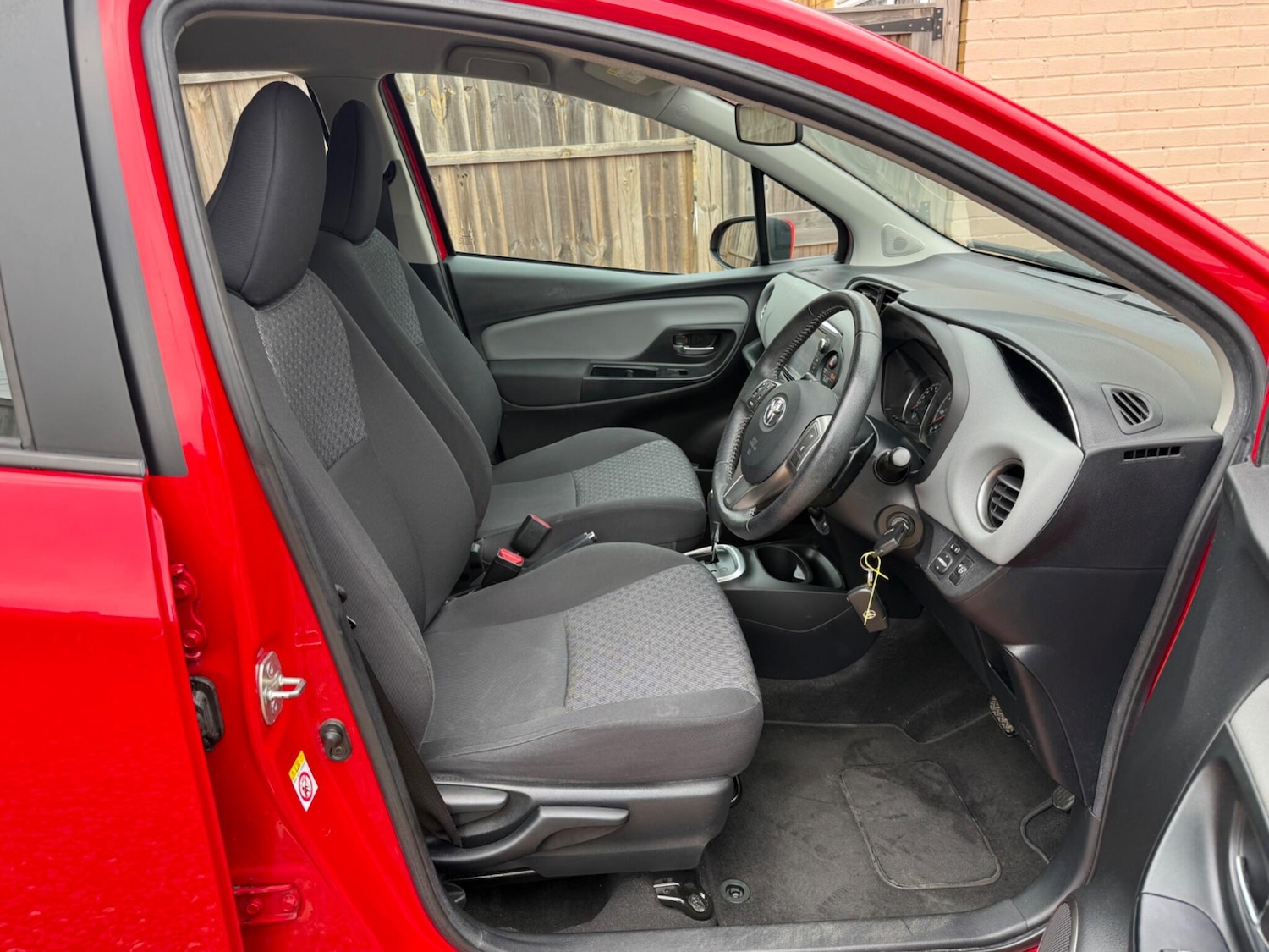 Used Toyota Yaris 2014 for sale - 76781126: Photo 19