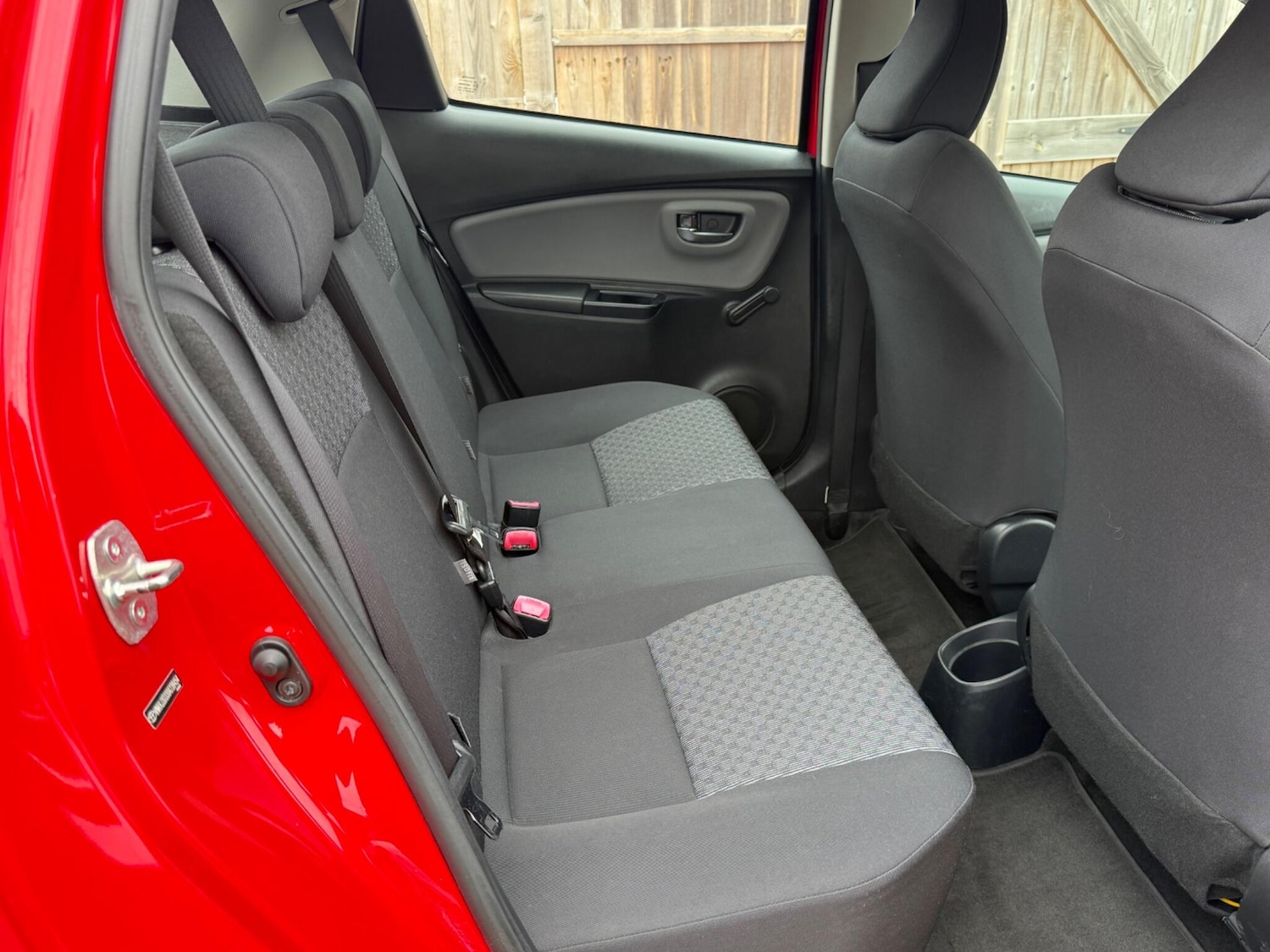 Used Toyota Yaris 2014 for sale - 76781126: Photo 20