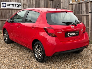 Used Toyota Yaris 2014 for sale - 76781126: Photo