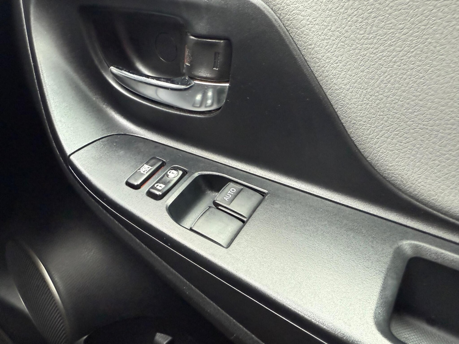 Used Toyota Yaris 2014 for sale - 76781126: Photo 34