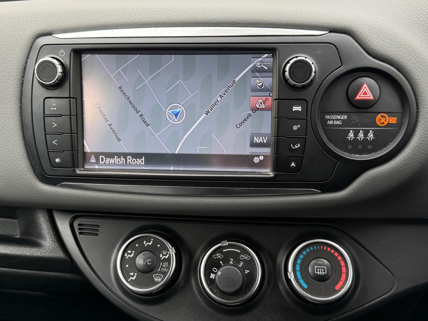 Used Toyota Yaris 2014 for sale - 76781126: Photo 38