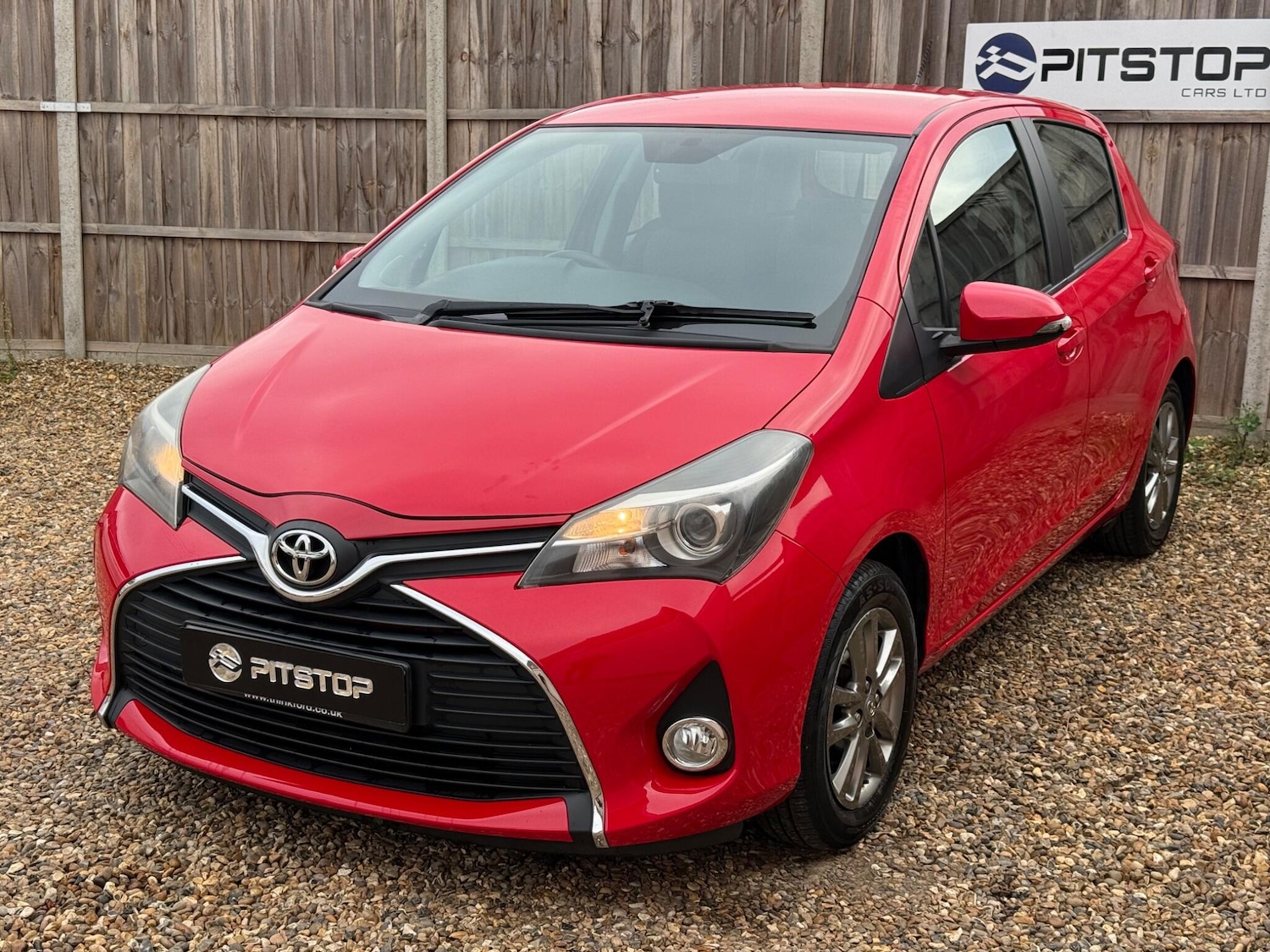 Used Toyota Yaris 2014 for sale - 76781126: Photo 5