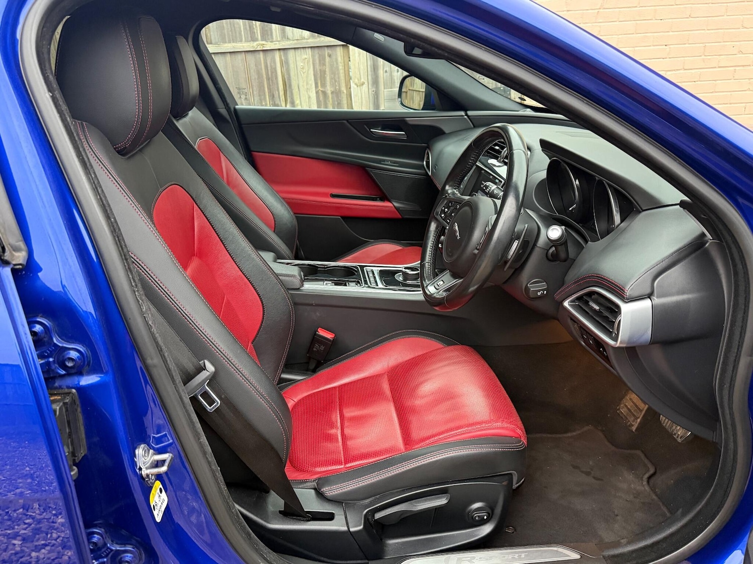 Used Jaguar XE 2016 for sale - 77040505: Photo 22