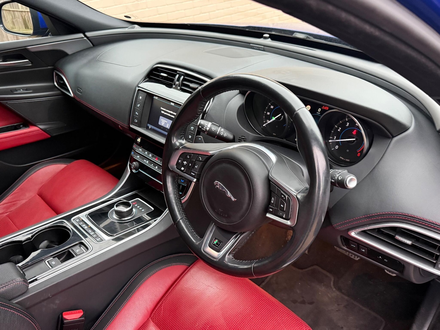 Used Jaguar XE 2016 for sale - 77040505: Photo 23