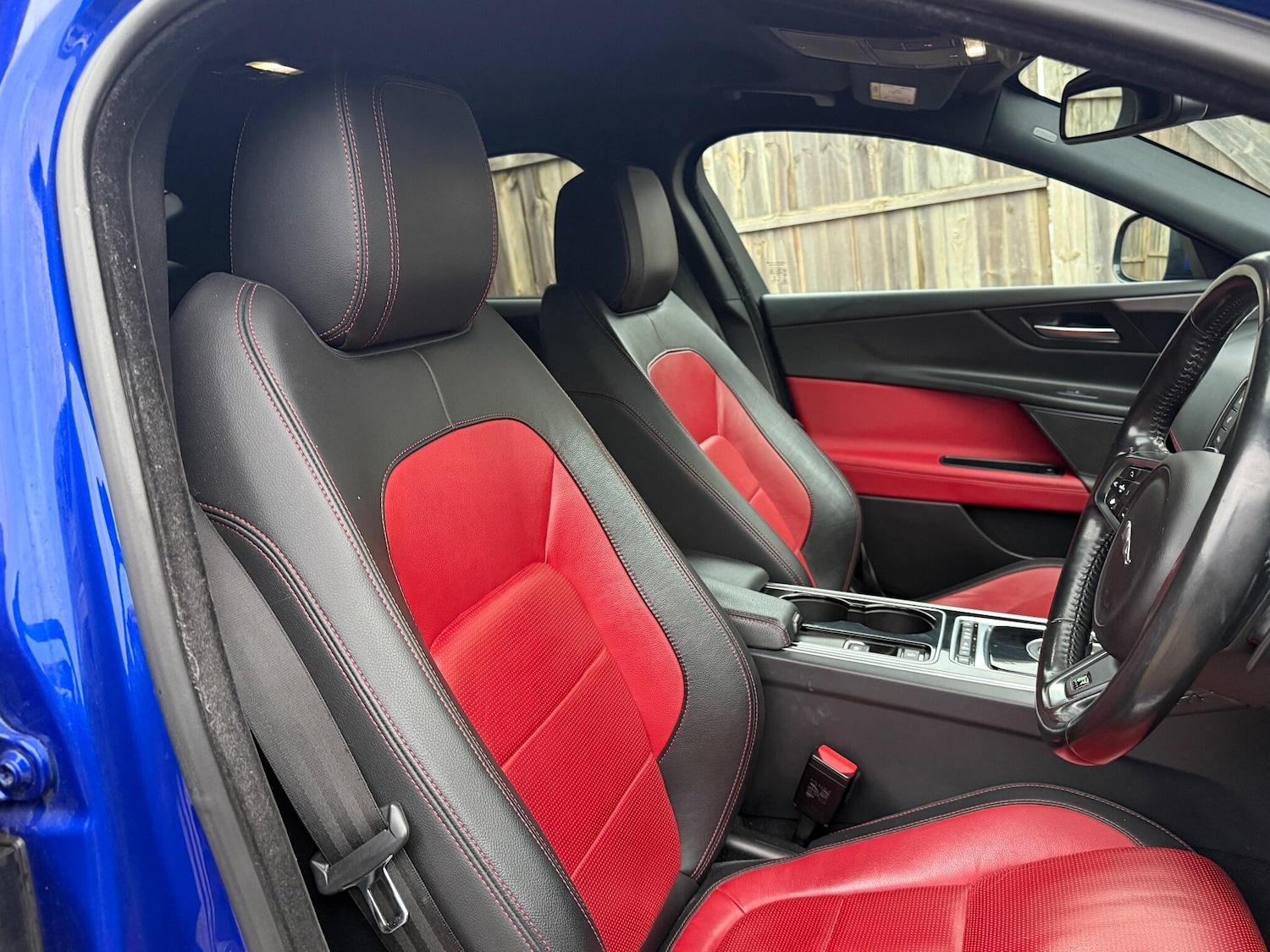 Used Jaguar XE 2016 for sale - 77040505: Photo 24