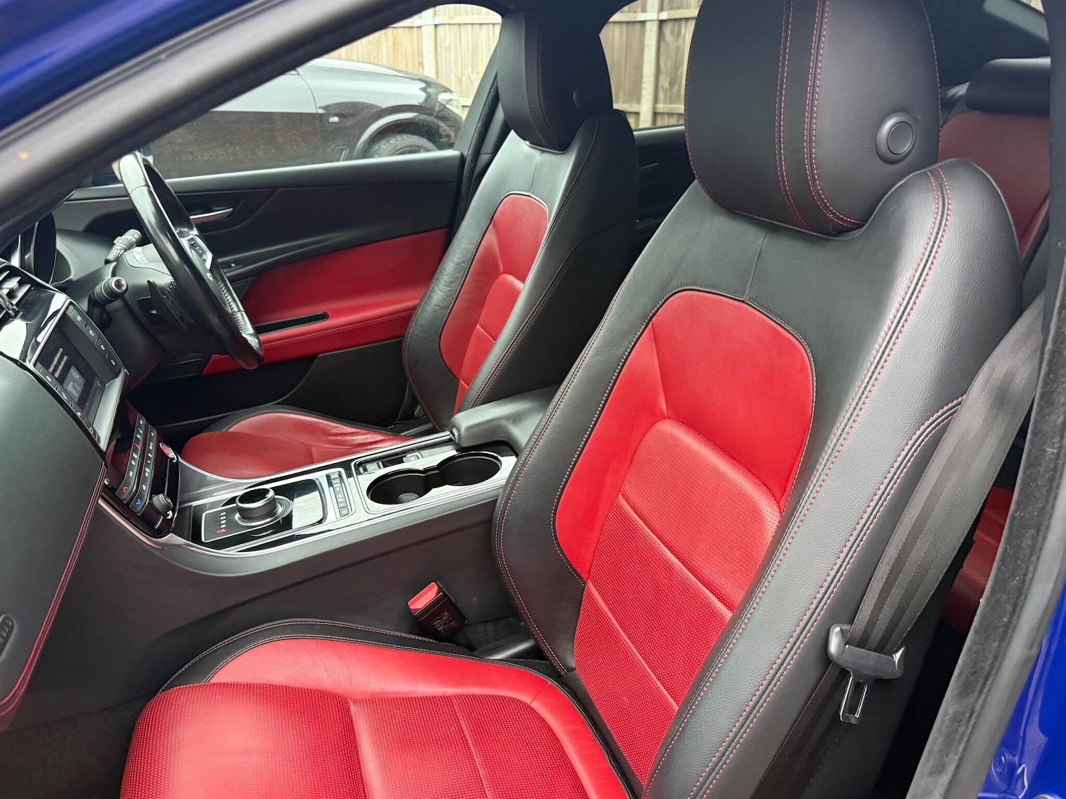 Used Jaguar XE 2016 for sale - 77040505: Photo 27