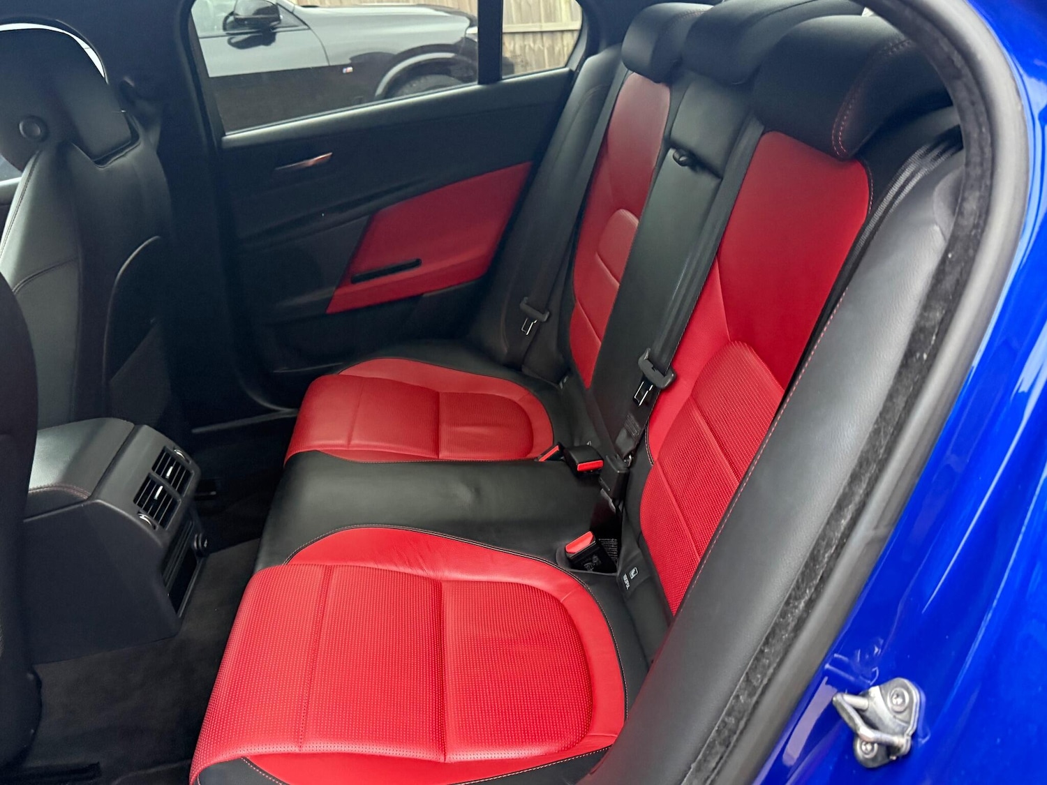 Used Jaguar XE 2016 for sale - 77040505: Photo 29