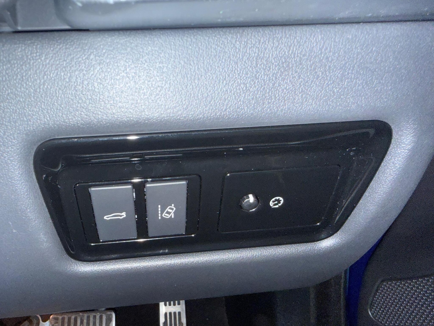 Used Jaguar XE 2016 for sale - 77040505: Photo 30