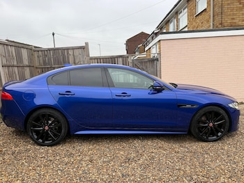 Used Jaguar XE 2016 for sale - 77040505: Photo
