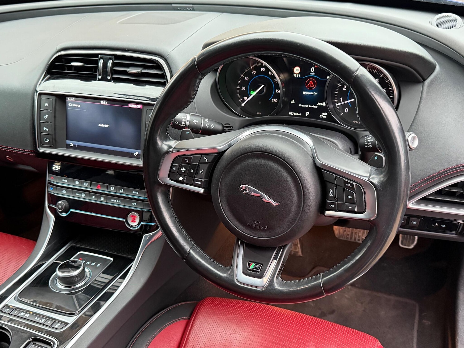 Used Jaguar XE 2016 for sale - 77040505: Photo 40