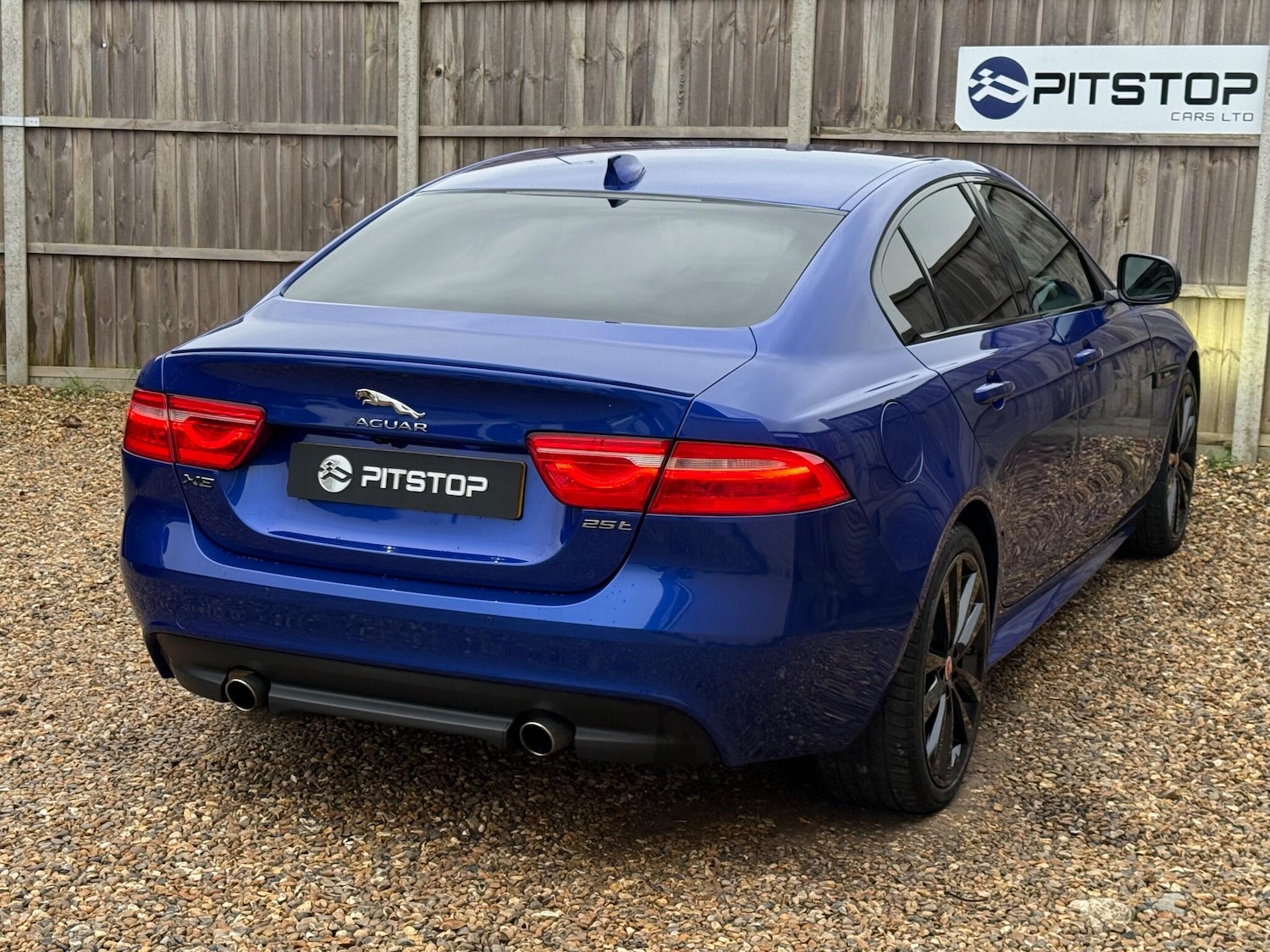 Used Jaguar XE 2016 for sale - 77040505: Photo 7