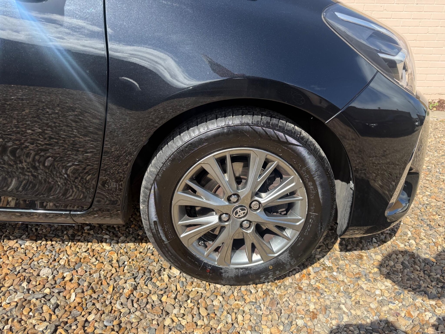 Used Toyota Yaris 2017 for sale - 78219986: Photo 14