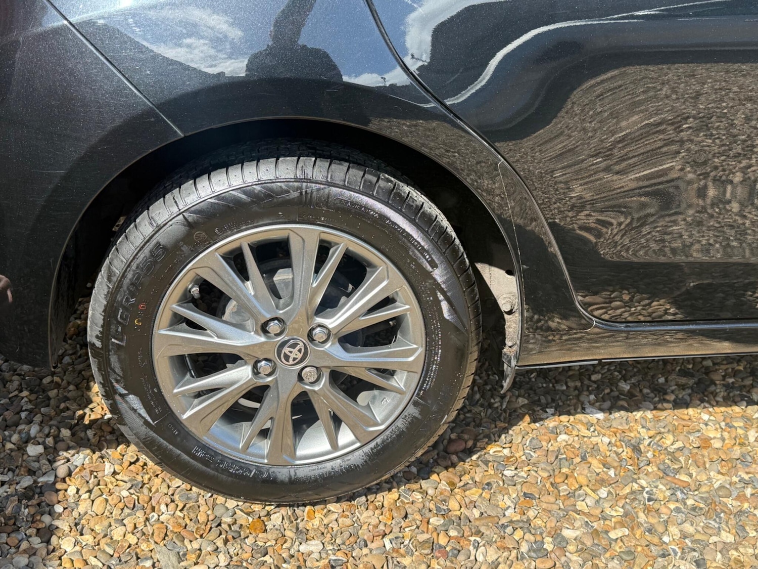 Used Toyota Yaris 2017 for sale - 78219986: Photo 15