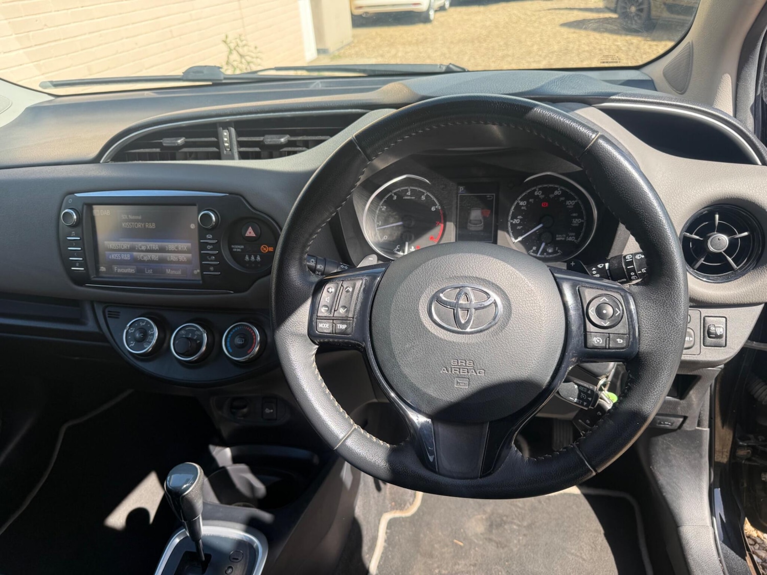 Used Toyota Yaris 2017 for sale - 78219986: Photo 18