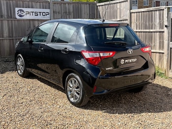 Used Toyota Yaris 2017 for sale - 78219986: Photo