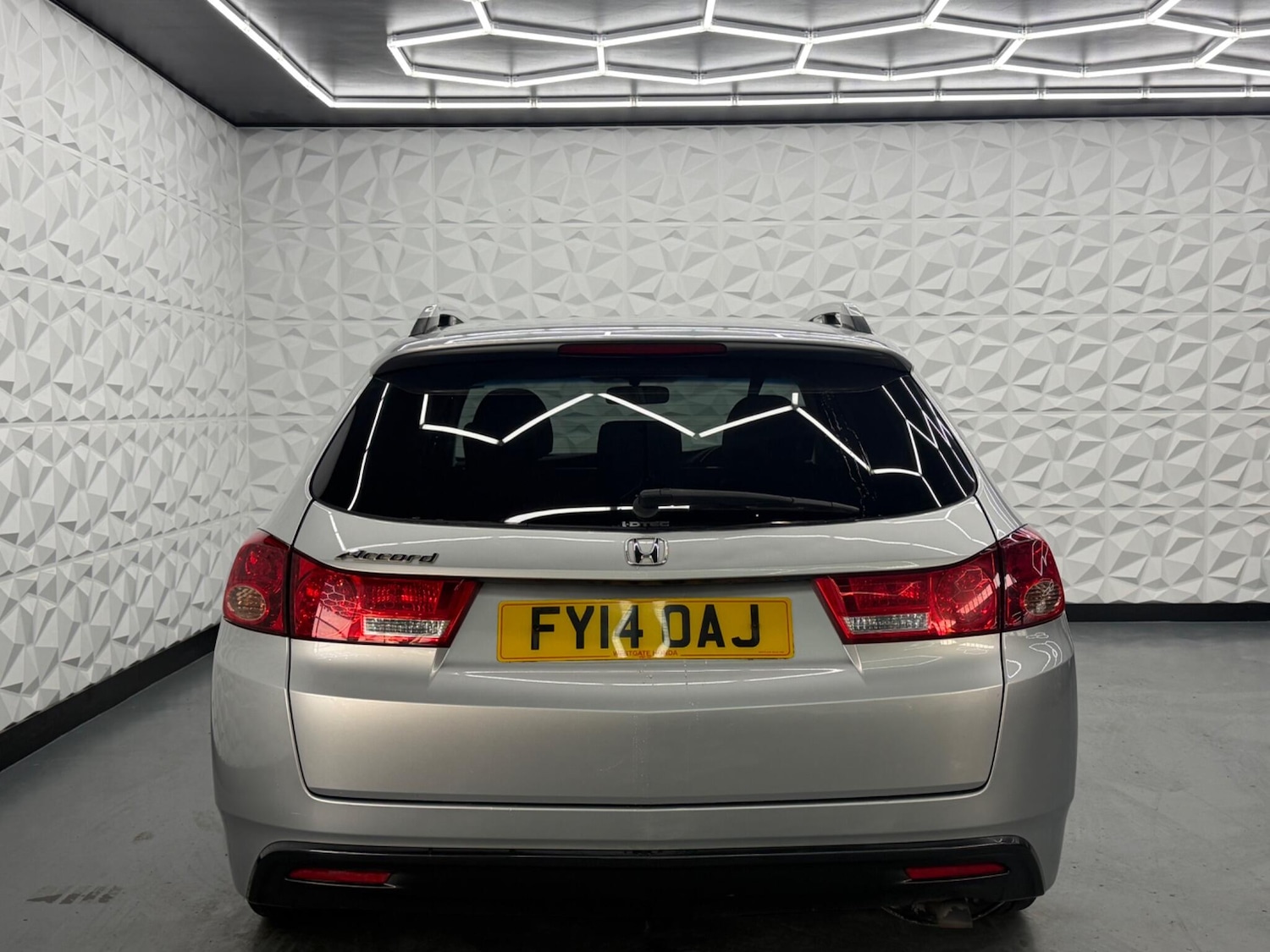 Used Honda Accord 2014 for sale - 77625666: Photo 11