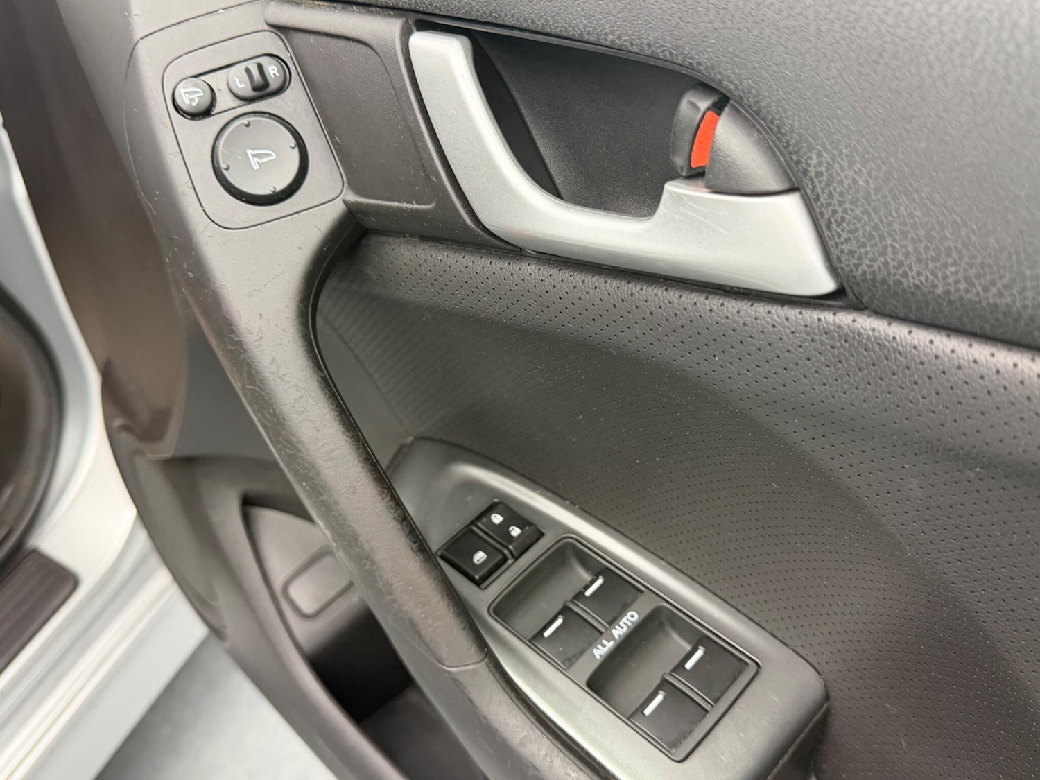 Used Honda Accord 2014 for sale - 77625666: Photo 23