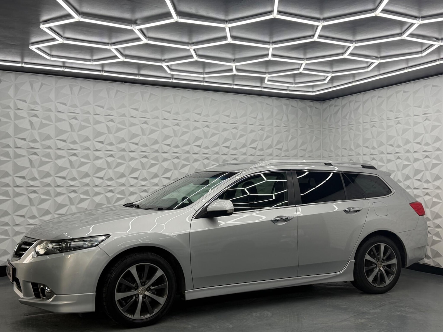 Used Honda Accord 2014 for sale - 77625666: Photo 6