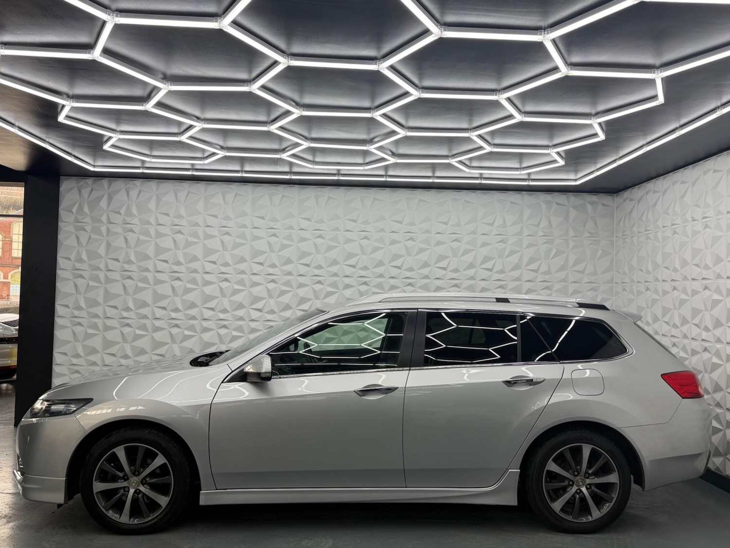 Used Honda Accord 2014 for sale - 77625666: Photo 8