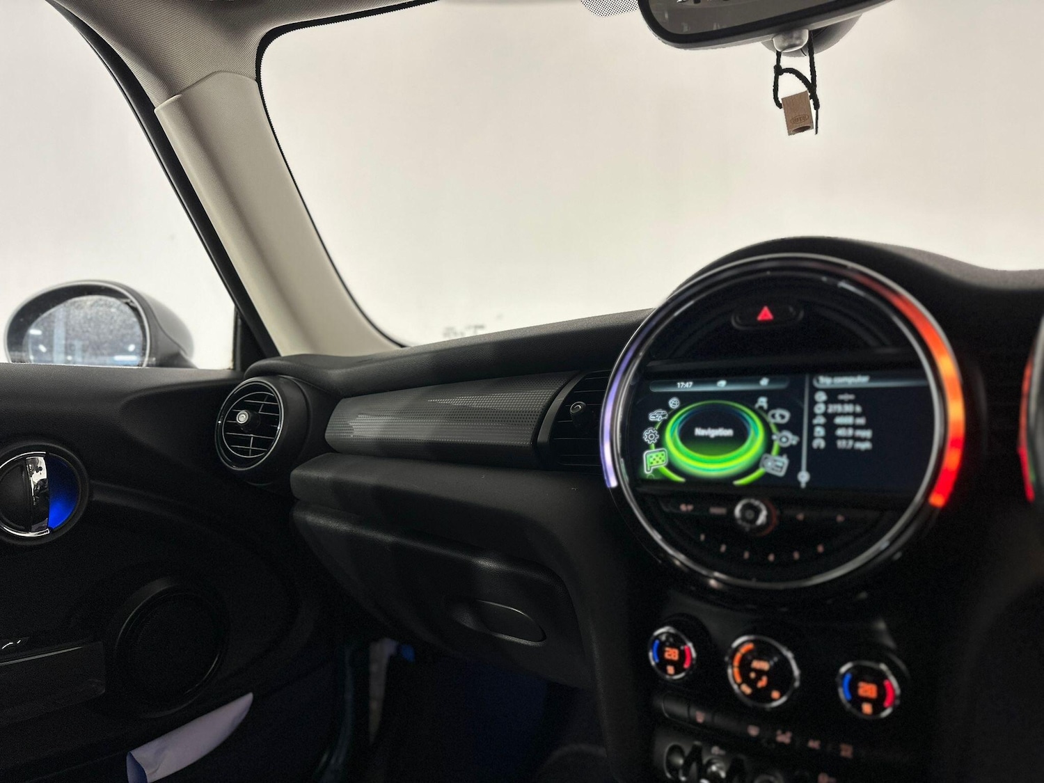 Used MINI Hatch 2015 for sale - 77613844: Photo 3