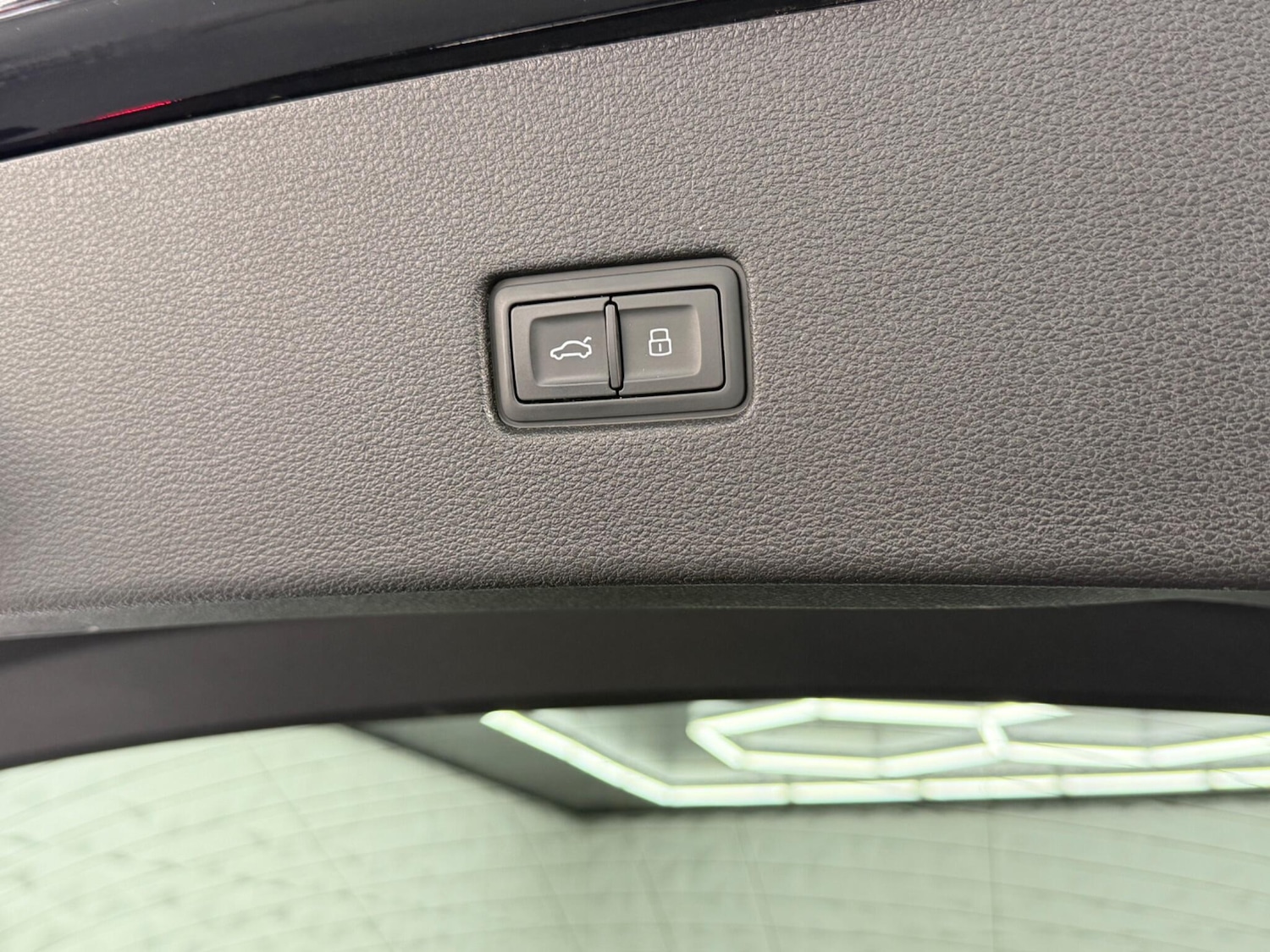 Used Audi Q8 for sale - 78057585: Photo 15