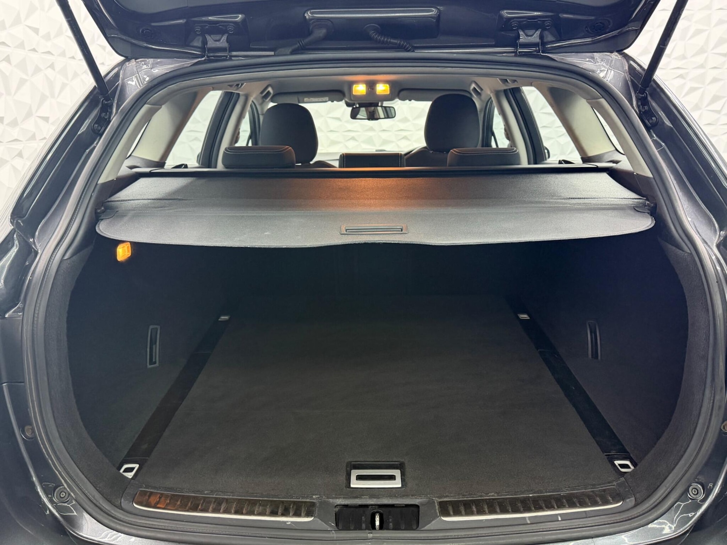 Used Toyota Avensis 2017 for sale - 77612480: Photo 14