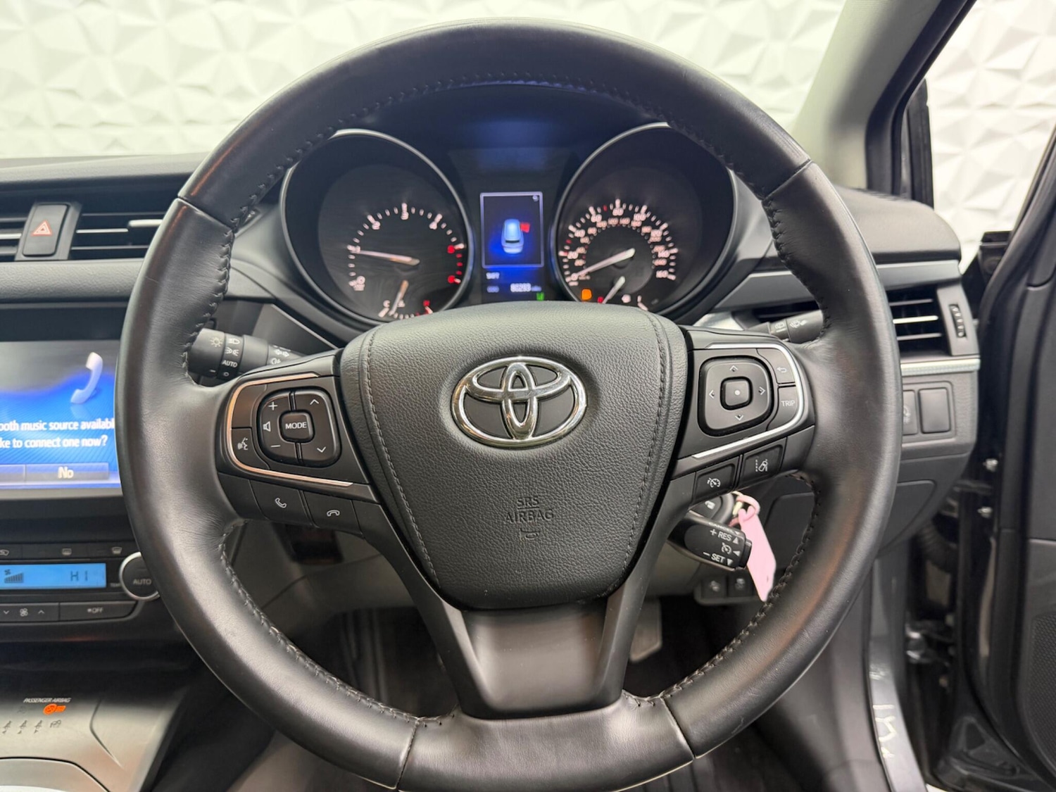 Used Toyota Avensis 2017 for sale - 77612480: Photo 17