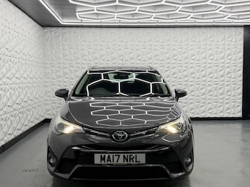 Used Toyota Avensis 2017 for sale - 77612480: Photo