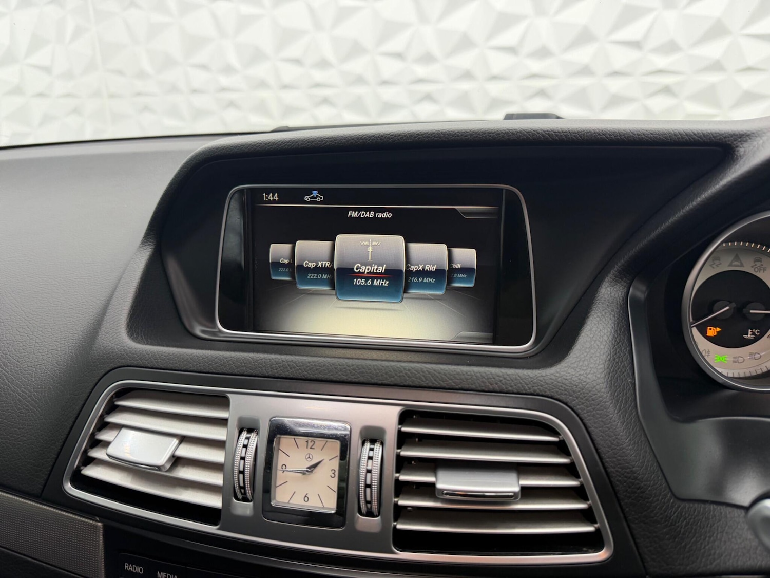 Used Mercedes-Benz E Class 2016 for sale - 77625076: Photo 29