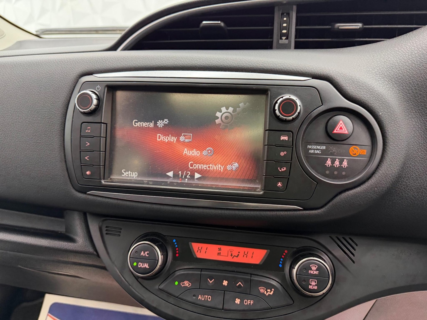 Used Toyota Yaris 2014 for sale - 77613846: Photo 17