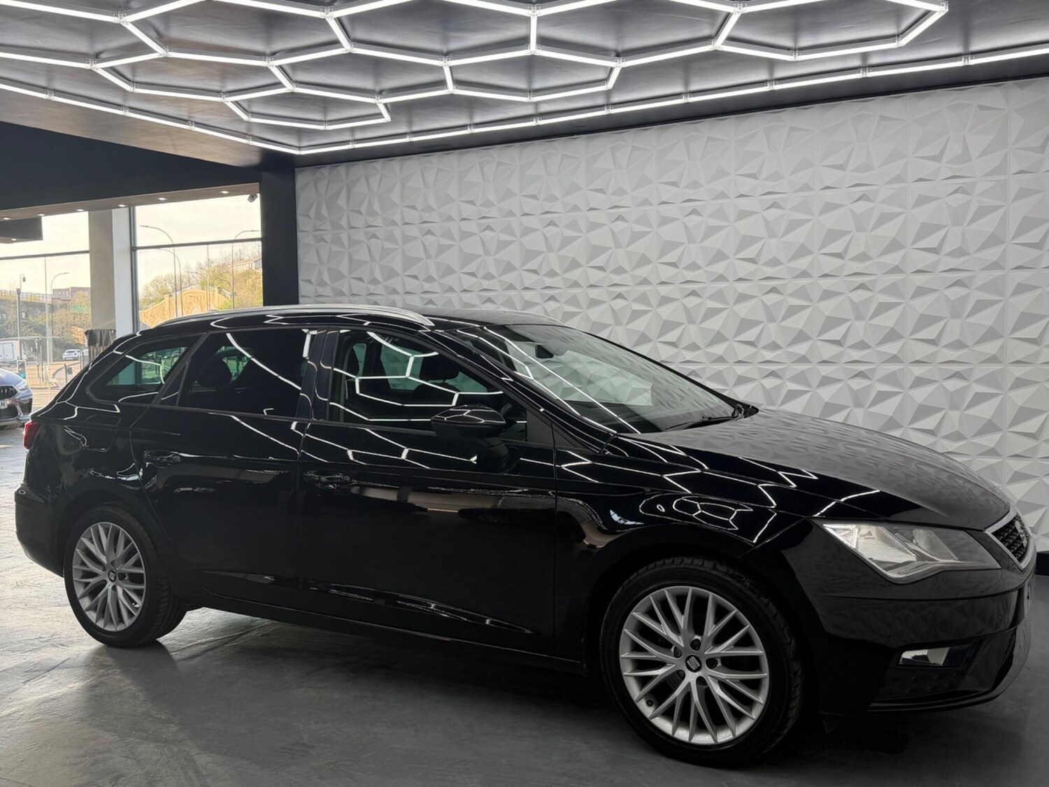 Used SEAT Leon for sale - 77939848: Photo 11