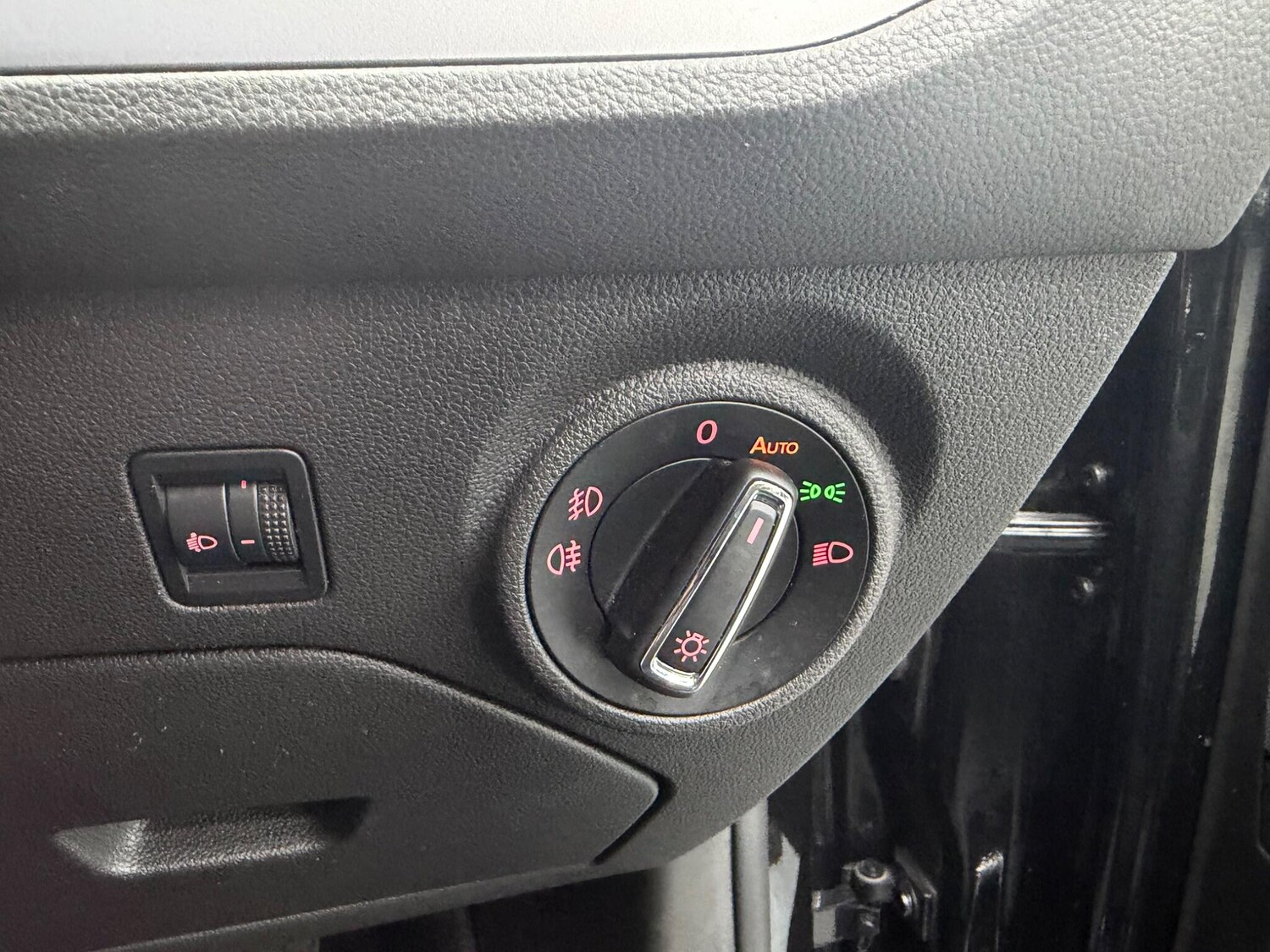 Used SEAT Leon for sale - 77939848: Photo 17