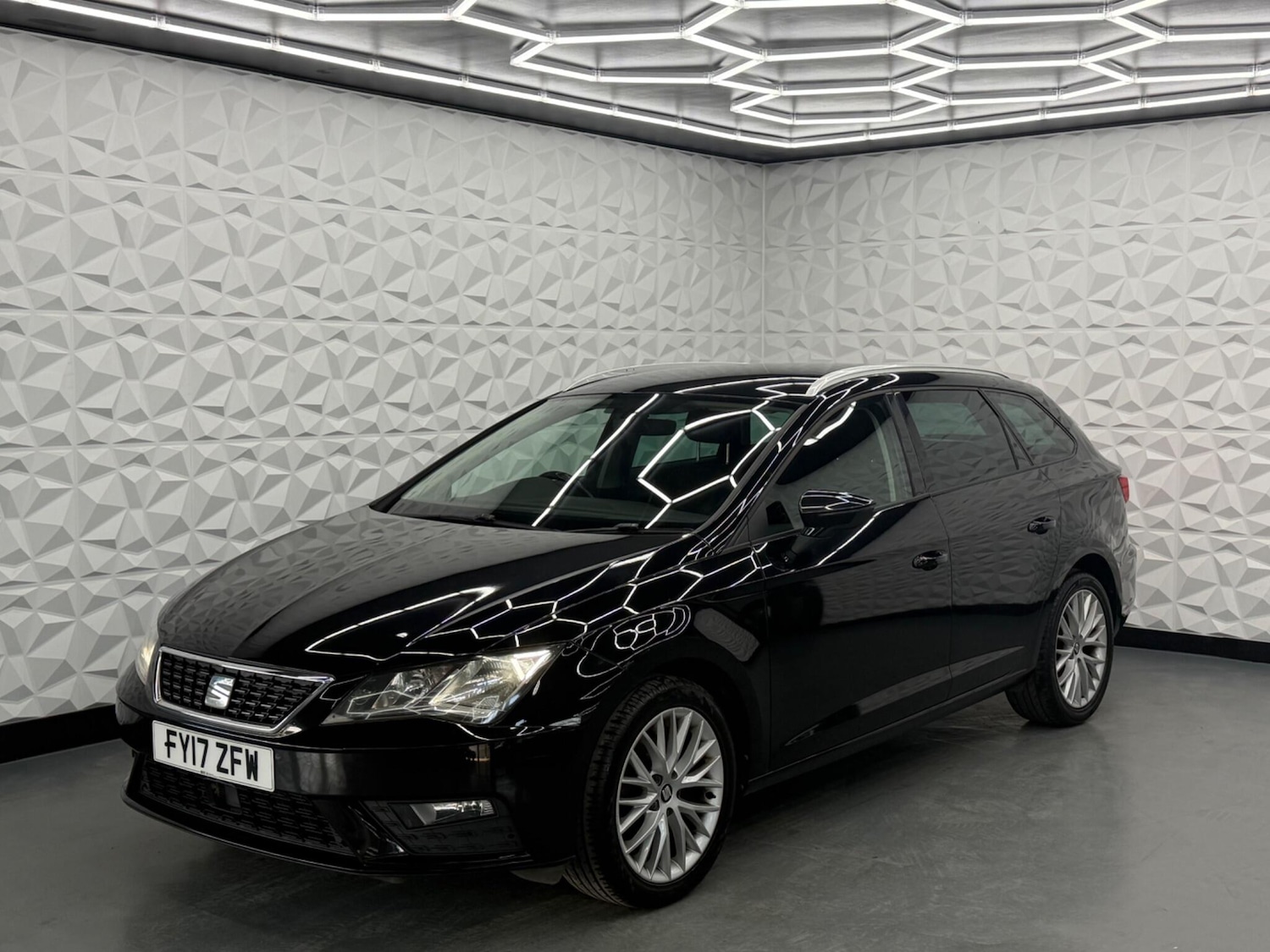 Used SEAT Leon for sale - 77939848: Photo 5