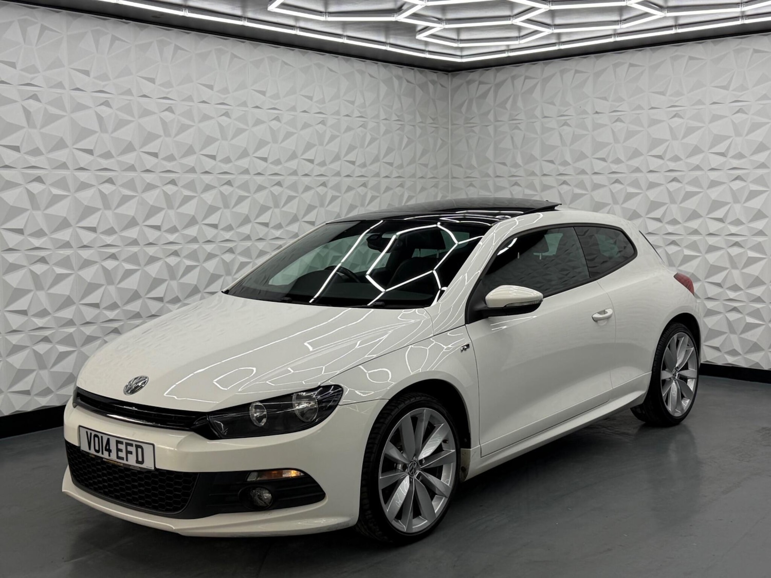 Used Volkswagen Scirocco for sale - 78115041: Photo 5