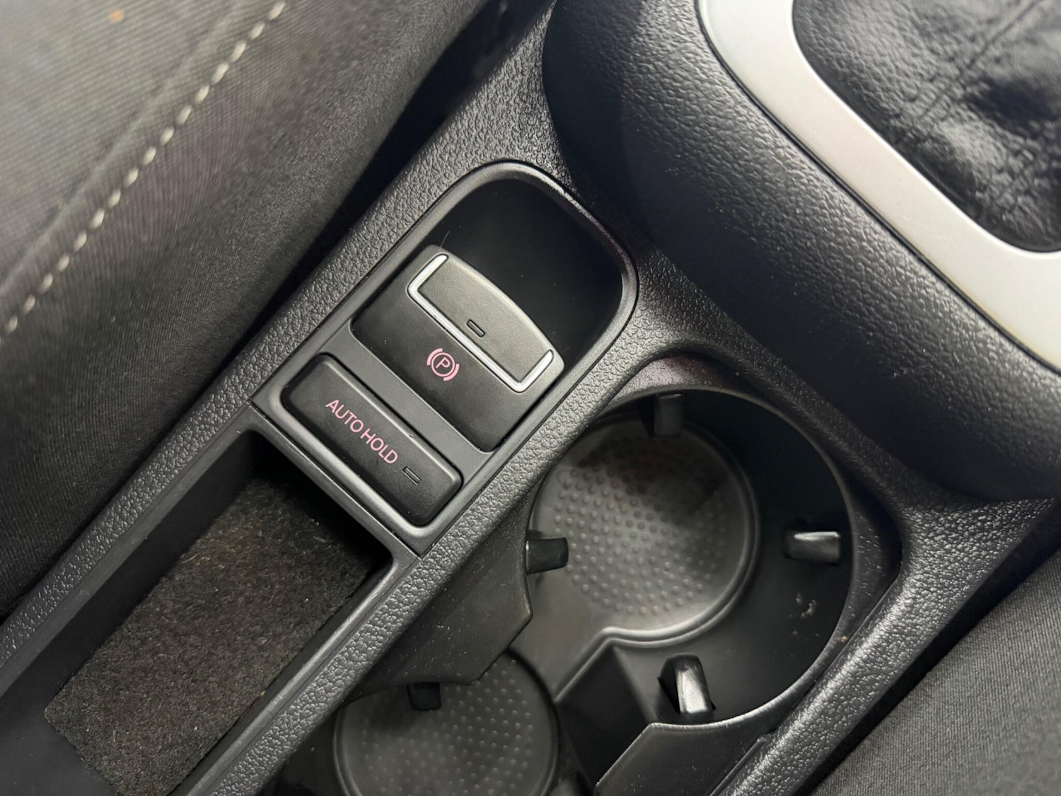 Used Volkswagen Tiguan 2015 for sale - 77613833: Photo 23