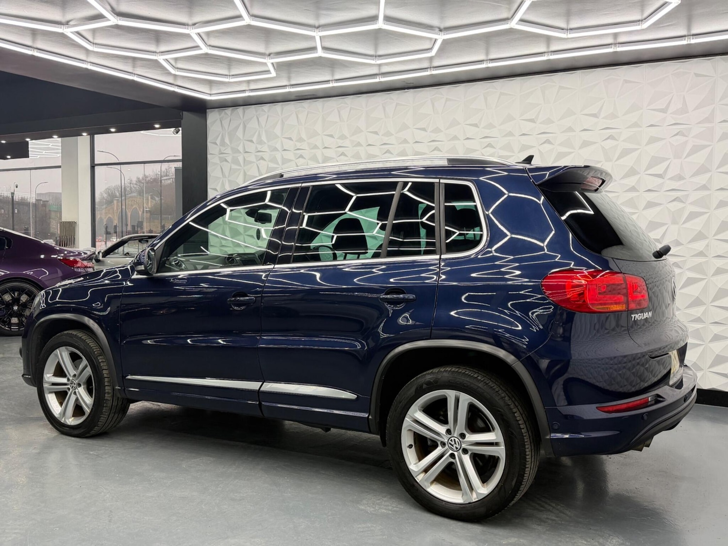 Used Volkswagen Tiguan 2015 for sale - 77613833: Photo 8