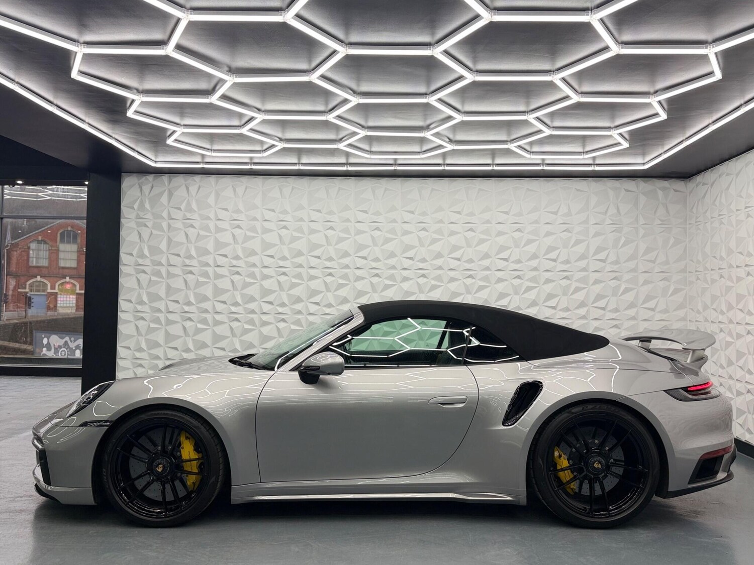 Used Porsche 911 for sale - 77613849: Photo 12