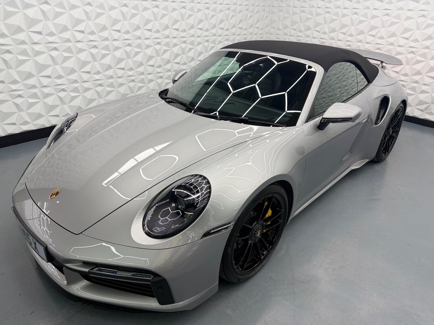 Used Porsche 911 for sale - 77613849: Photo 15