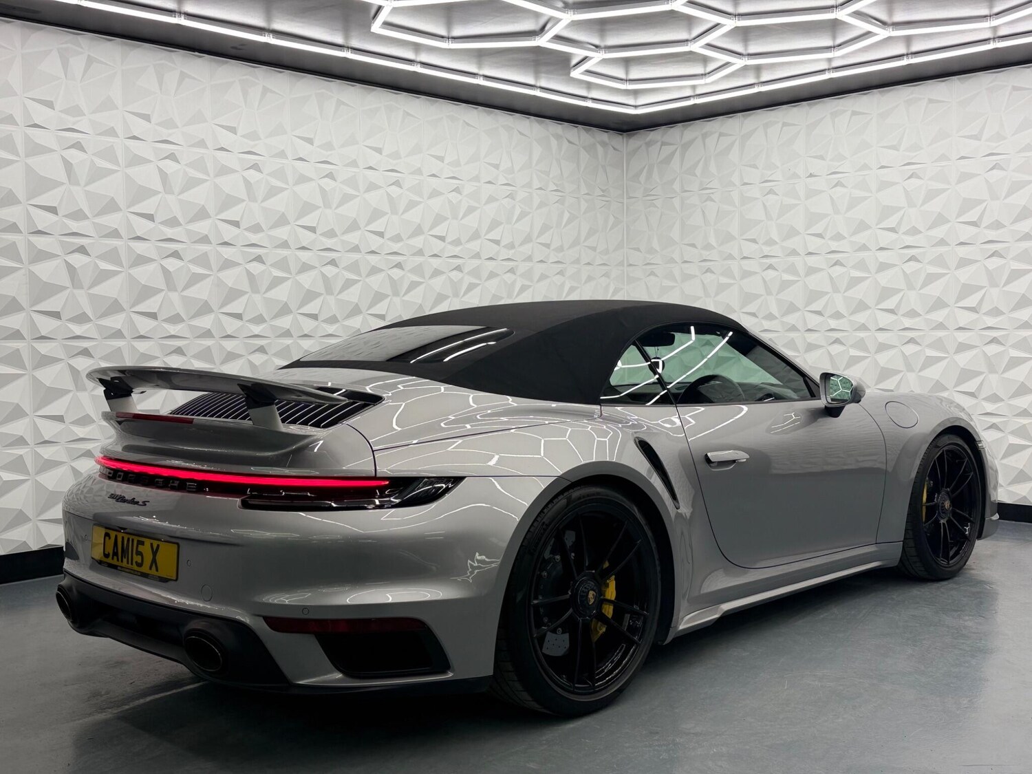 Used Porsche 911 for sale - 77613849: Photo 25