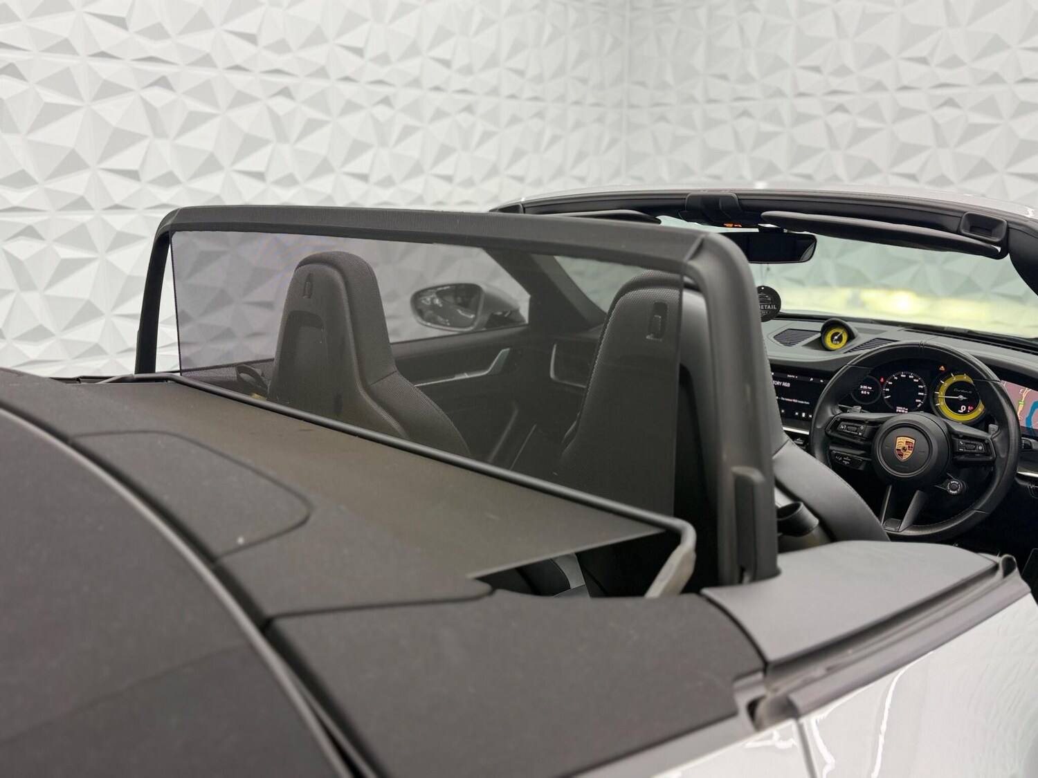 Used Porsche 911 for sale - 77613849: Photo 30