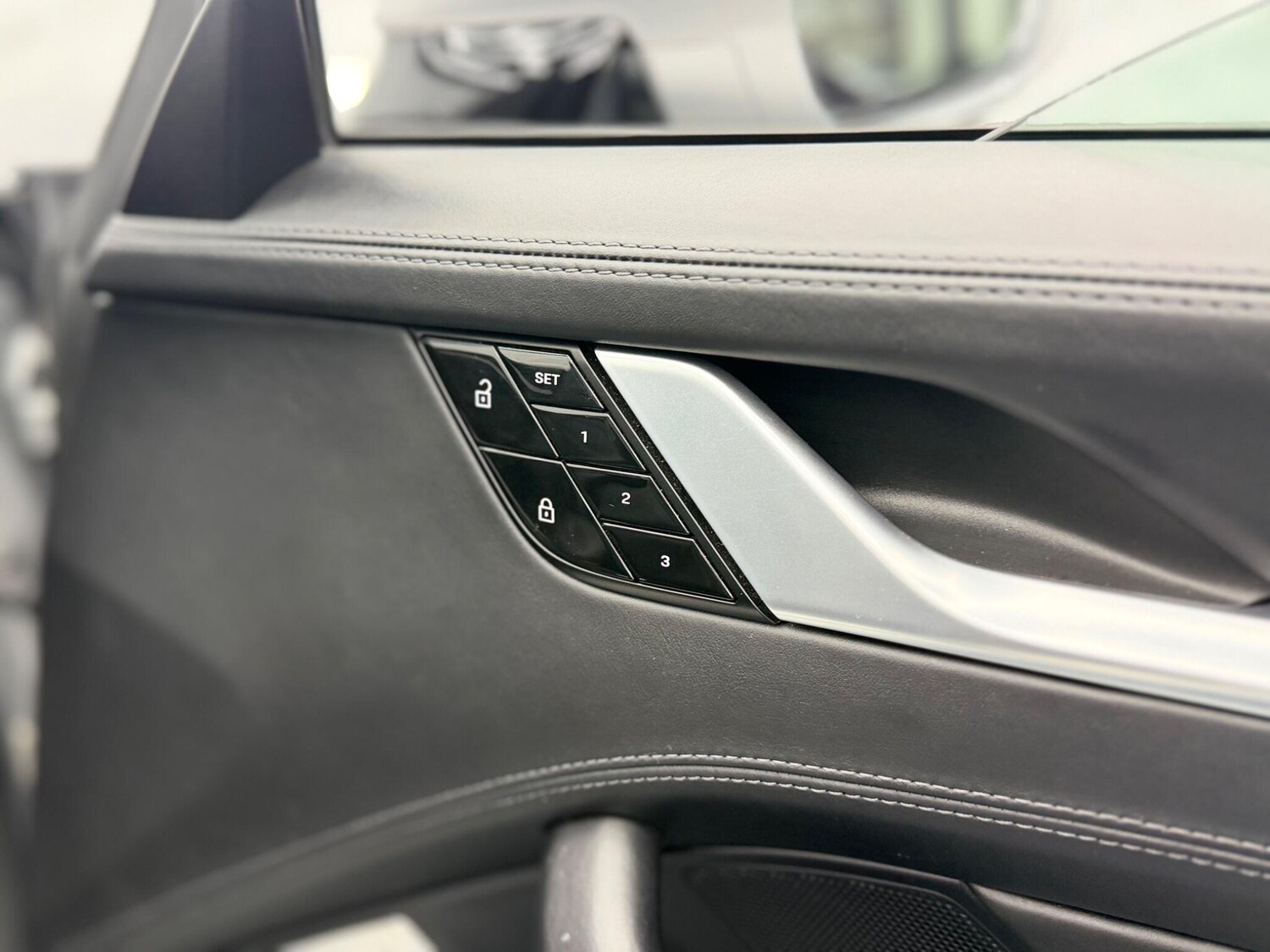 Used Porsche 911 for sale - 77613849: Photo 34