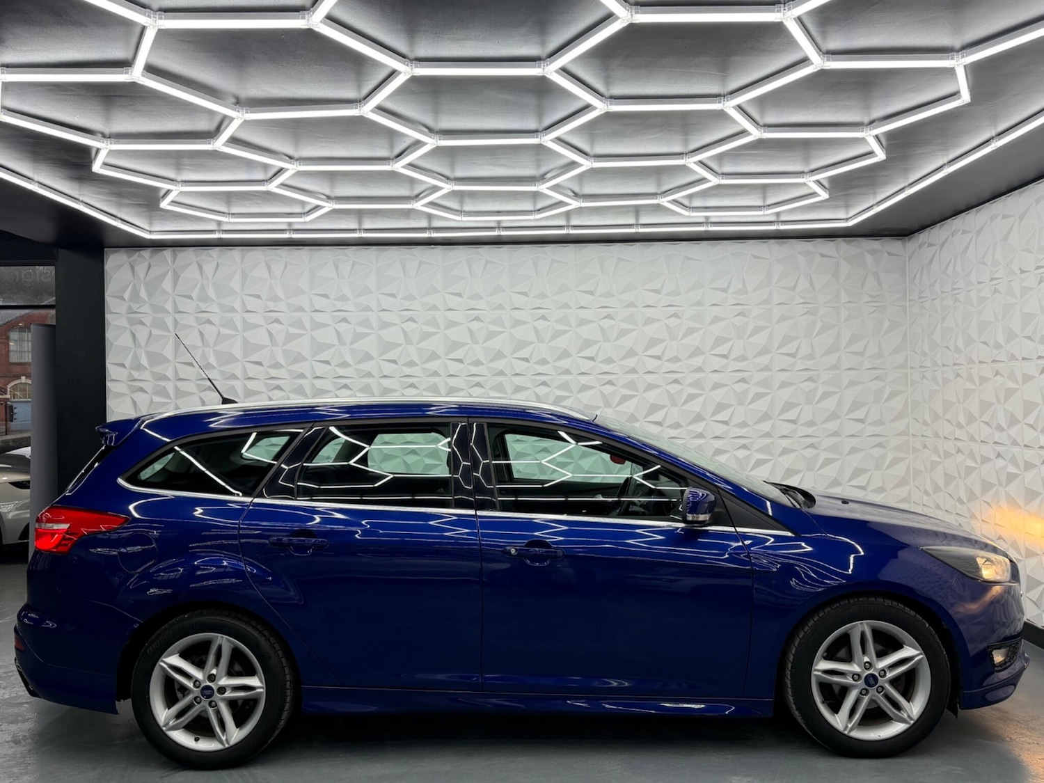 Used Ford Focus 2015 for sale - 77613830: Photo 10