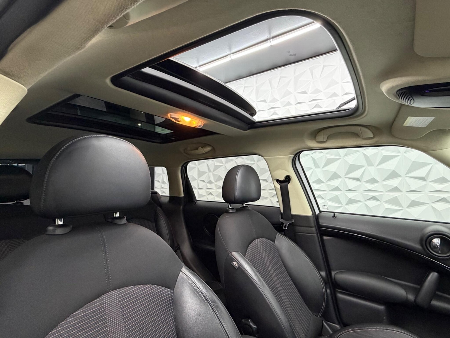 Used MINI Countryman 2011 for sale - 77613829: Photo 15