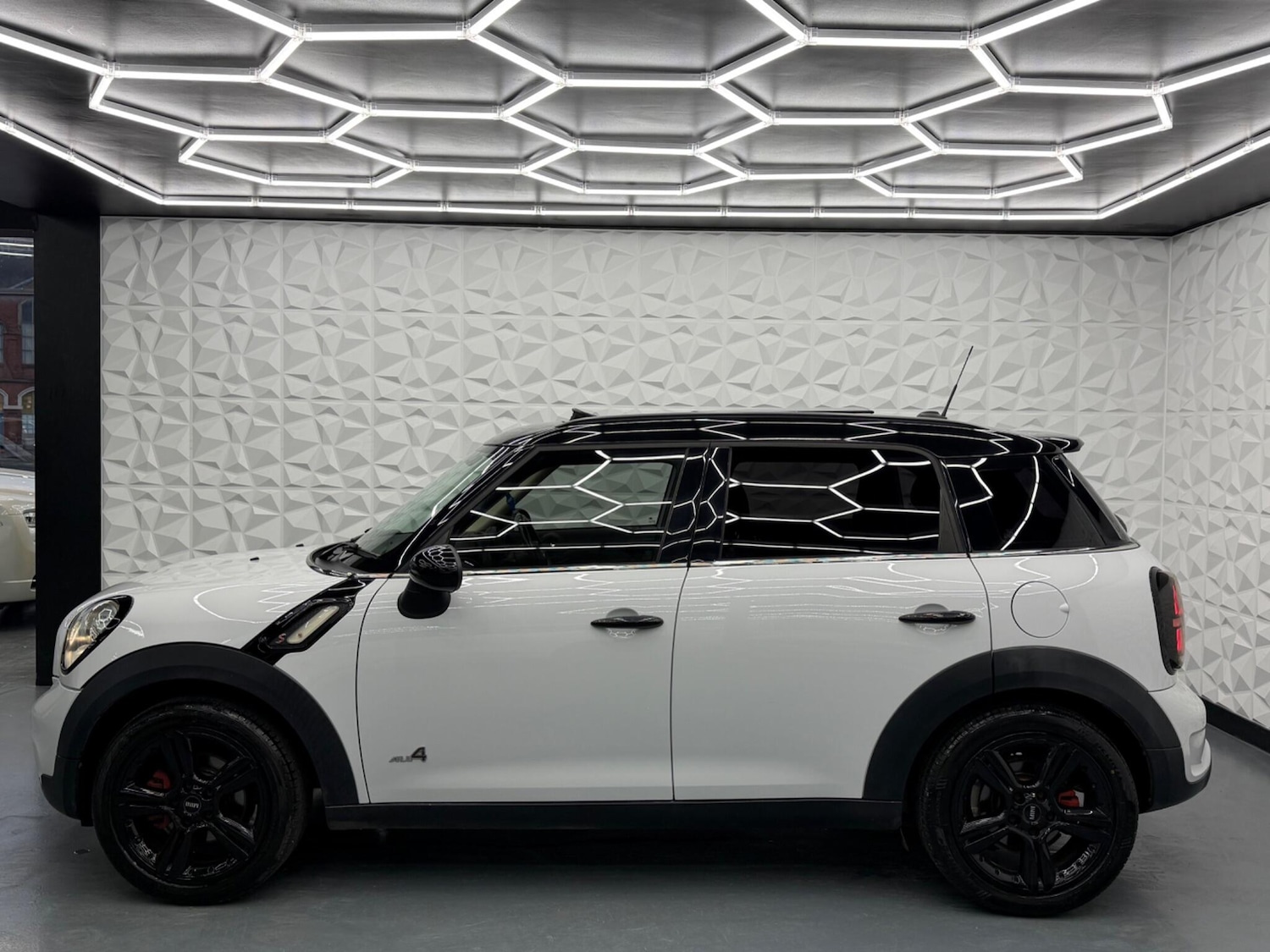 Used MINI Countryman 2011 for sale - 77613829: Photo 8