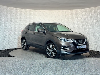 Used Nissan Qashqai 2017 for sale - 79472373: Photo