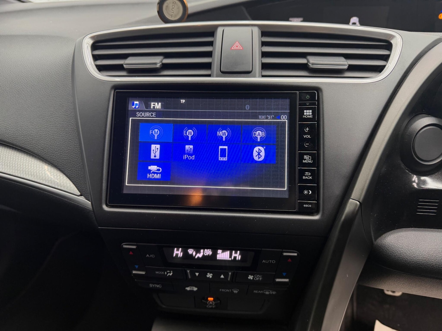 Used Honda Civic 2015 for sale - 77612798: Photo 22